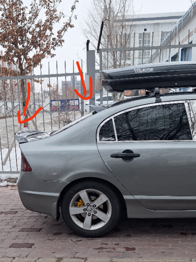 大学生思域改装
八代思域改装尾翼，大学生玩车大学生养车