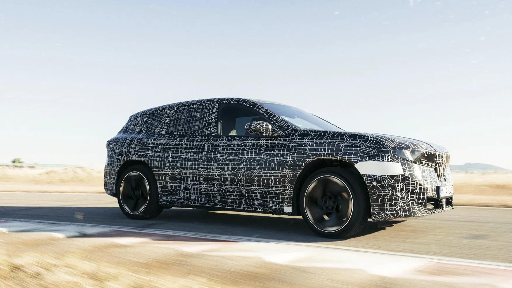 宝马全新SUV曝光，外观大改+小米YU7同款显示屏，纯电续航900km