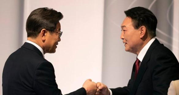 李在明真不一样，没去北约峰会！











哇塞！李在明这操作，简直像