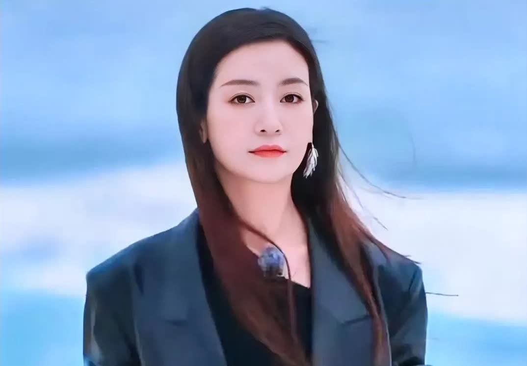 谁能想到！

浪姐6一播出，最开心的不是王珞丹，也不是曹颖，更不是叶童，而是
