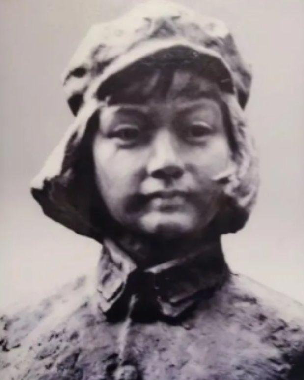 1929年，朱德的妻子为保护毛主席，不幸被敌人抓进监狱，惨遭酷刑折磨依旧坚强不屈