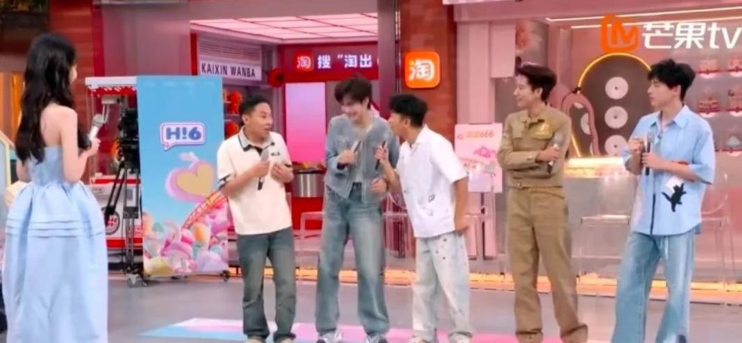 #你好星期六#小丁秒猜孟子义怕的热搜