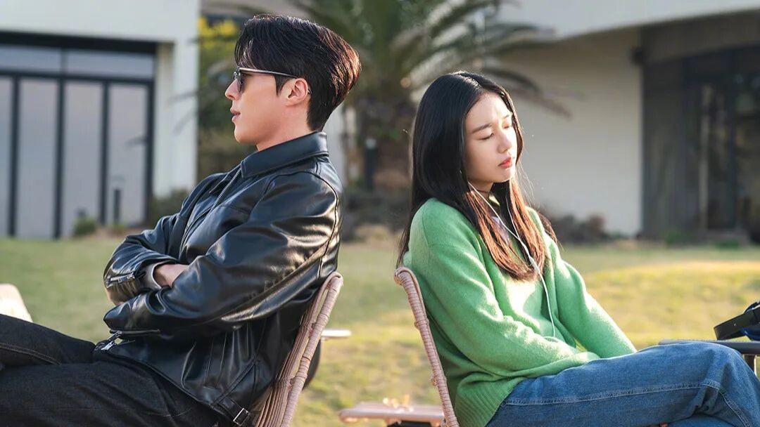 当谎言成为现代人的第二层皮肤，爱情如何破壳而出？