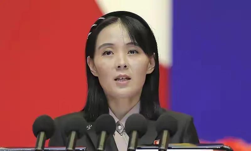 中国果然没看错朝鲜，48小时内金正恩妹妹2次通告全球，美韩“惨败收场”。
近期，