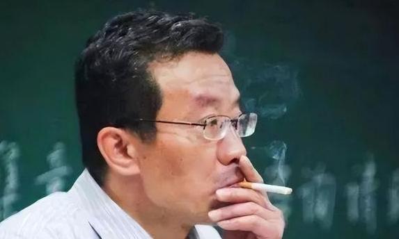 [兔子]复旦大学王德峰教授再次语出惊人！他说：“贫穷富贵皆有定数，我堂堂复旦大学