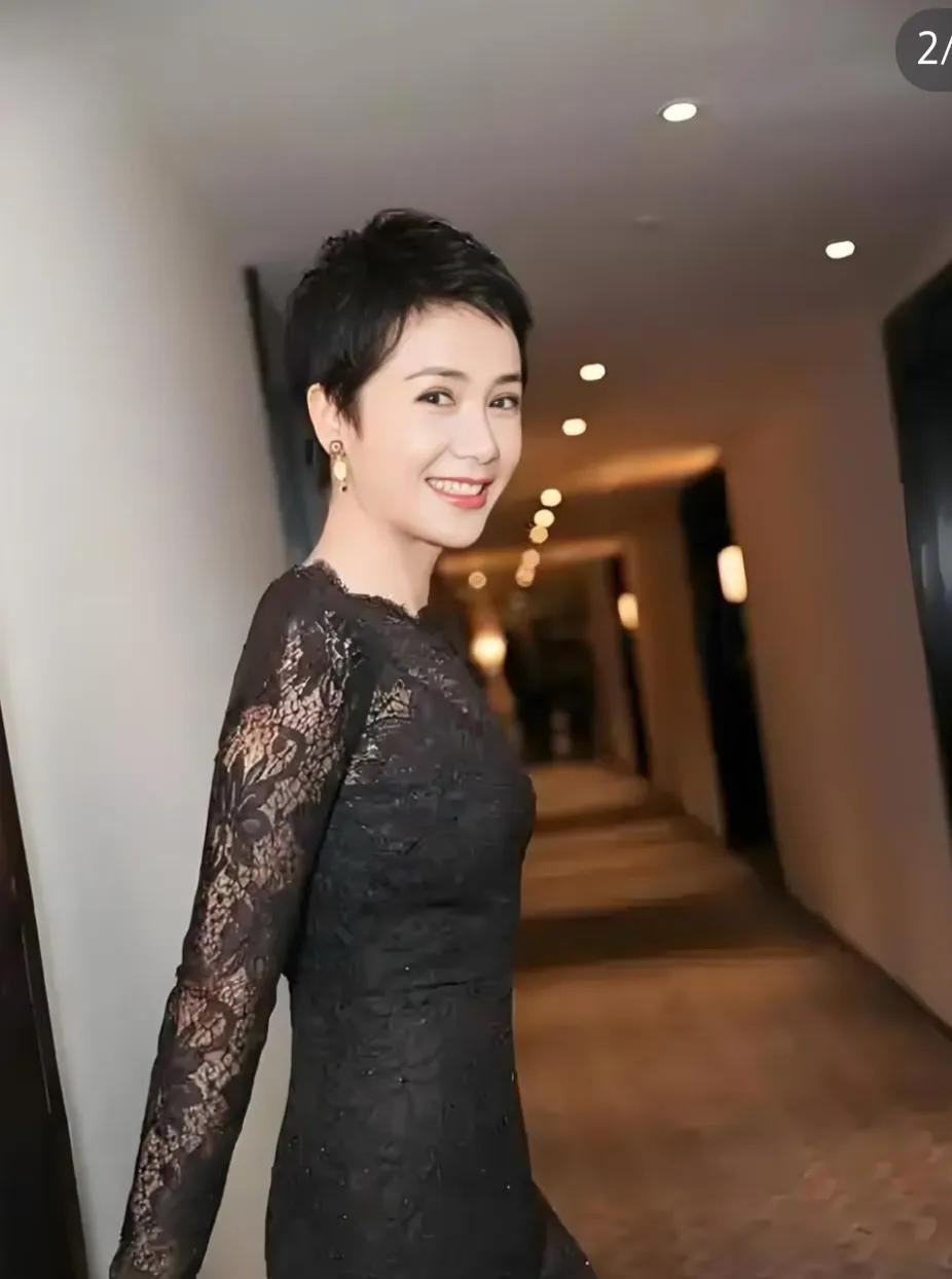 蒋雯丽魅力女人！