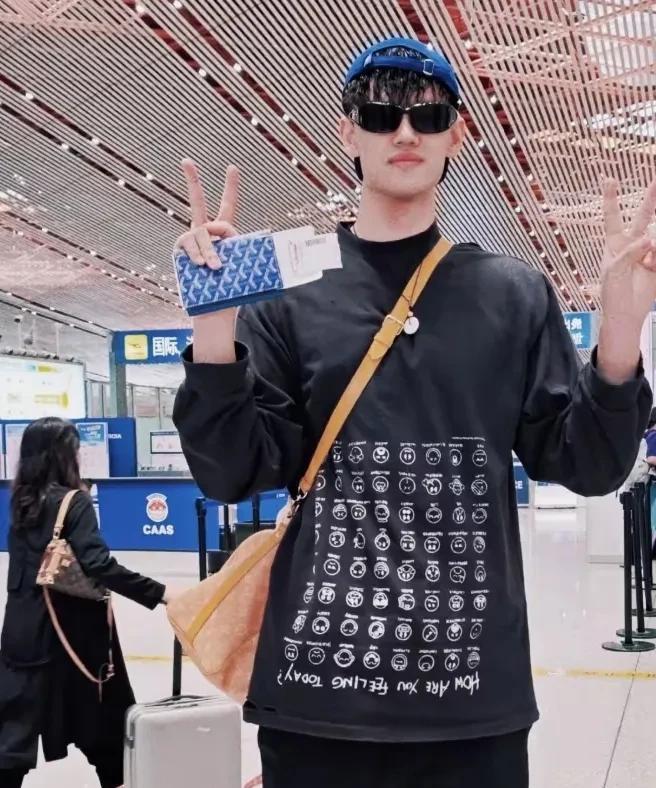 曾凡博离开国家队，前往德国！
中国男篮集训已经开始，而同样入选国家队的杨瀚森和曾
