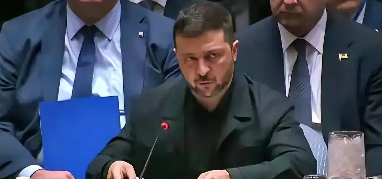 泽连斯基在安理会高级别会议说，“中国是非常强大的国家，希望中国促使俄罗斯结束战争