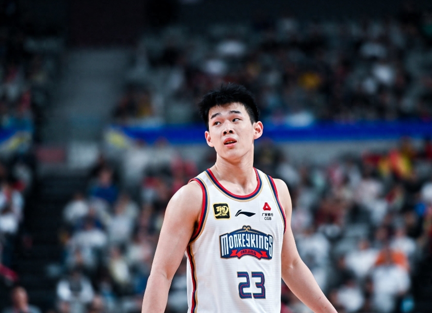 NBA选秀大会全部结束，自动参选的中国后卫林葳未能被选中。
据此前报道，林葳几乎