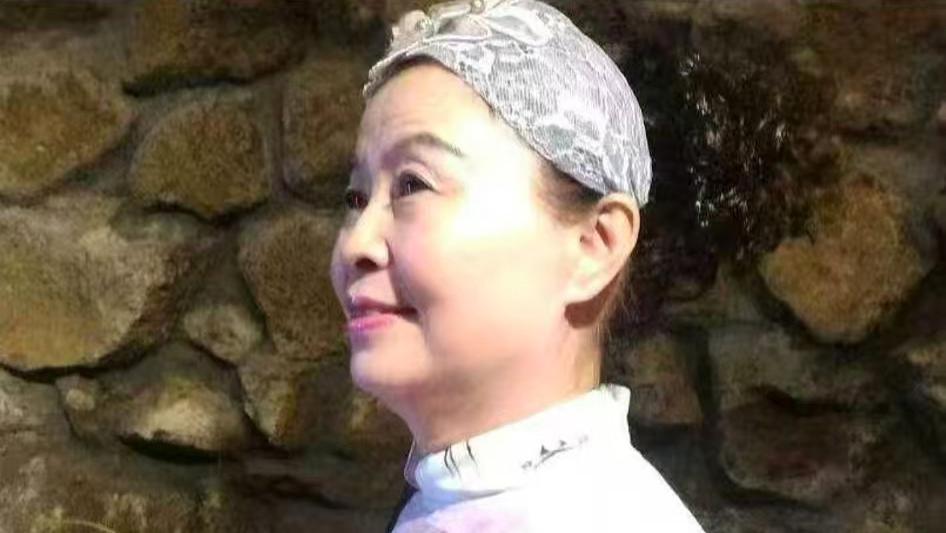 彩笔连两岸 丹青照初心——罗彩琴艺术与文化使命的双重解读