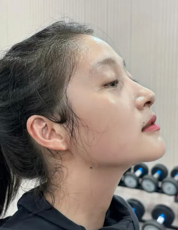 太佩服关晓彤的毅力了，在减肥这一块，关晓彤真的是太绝了，每天食物的摄入量都会严格