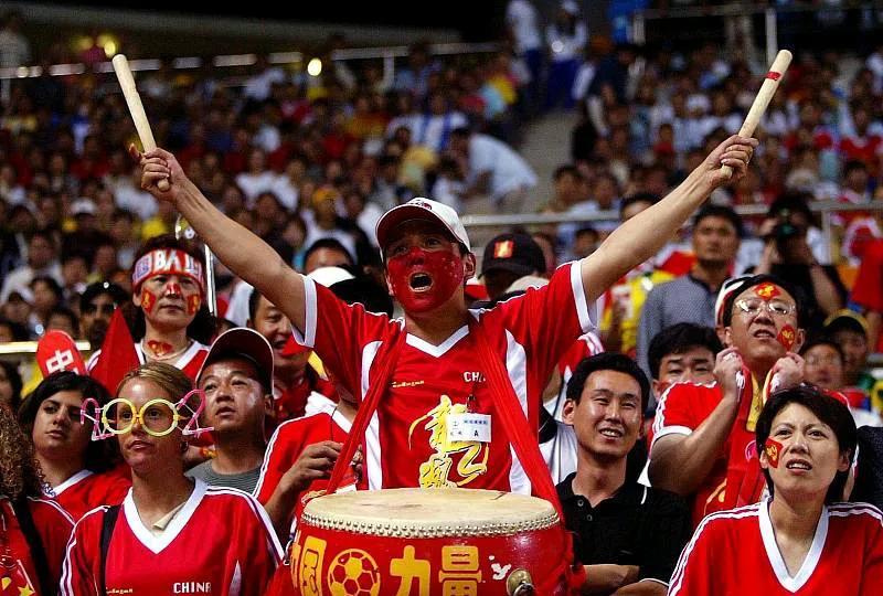 又是为荣誉而战！
6月10日国足末轮战巴林：6万球票提前售罄，已停止退票，多少人