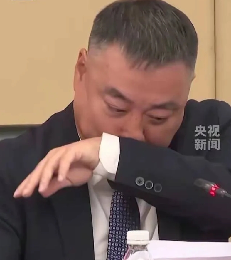 我扒了一下刘国梁，真相真的很残忍

运动员时期，他就成为了中国首位男子大满贯得主