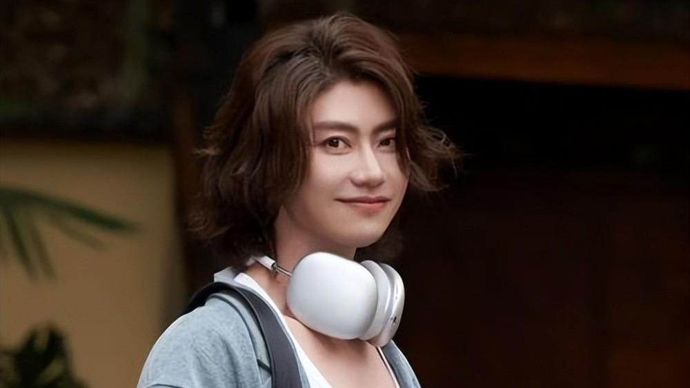 特种兵赵荀：三根钢钉背后的生命挑战与演艺转型之路
