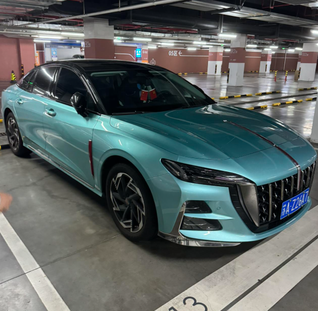 红旗H6体验分享

购车体验:简单总结就是喜欢就买!当天看完第二天就定下!
车型