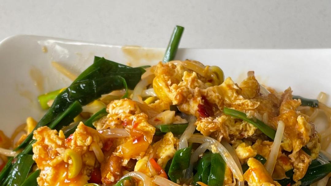 脆嫩鲜香，3分钟搞定的豆芽炒鸡蛋