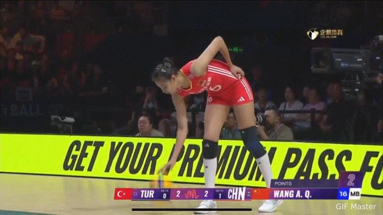 这支中国女排的后排防守真的太糙了，要是郎导在的话，不可能这么粗糙的，第二局后半段