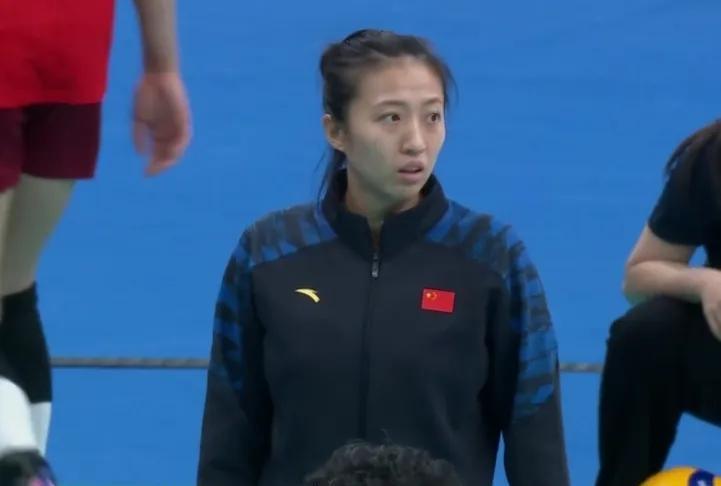 辽宁女排遭遇险情，丁霞被迫“上岗”？
     8月12日，全国女排锦标赛小组赛