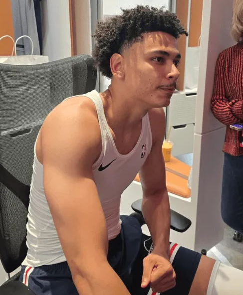 NBA常规赛掘金客场对阵快船的比赛已经结束。全场战罢，掘金以130-116战胜快