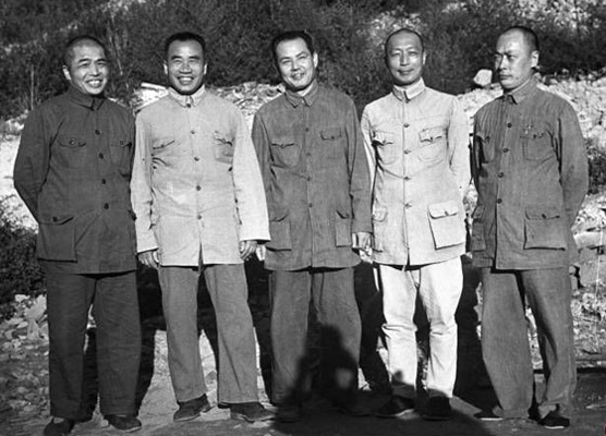 抗战时期，蒋介石要求八路军将领改名字，还替他们改好了