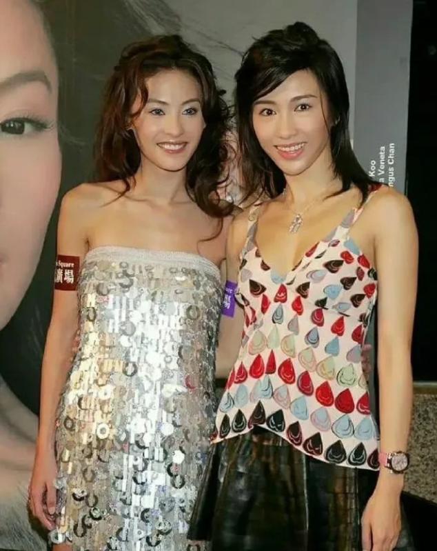 张柏芝和黎资的合照，张柏芝曾经在采访中说，只承认一个人比她美，那就是黎资，黎资最