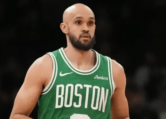 NBA常规赛，凯尔特人100-102不敌76人。赛后，德里克-怀特接受了采访，谈