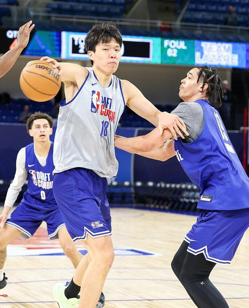 NBA训练师谈杨瀚森特训:不只是大个子，要成无固定位置球员