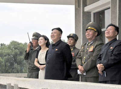 朝鲜西海战略巡航导弹发射，金正恩现场指导训练