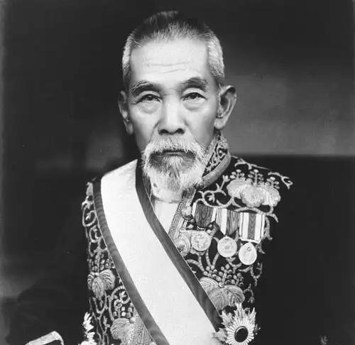 日本“犬养”这个姓，不懂日语含义的人肯定会以为这个姓氏的字面意思是“狗养的”。