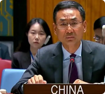 为什么中国现在敢和美国硬刚了？答案很简单，从2018年看到现在，傻子都看明白了。