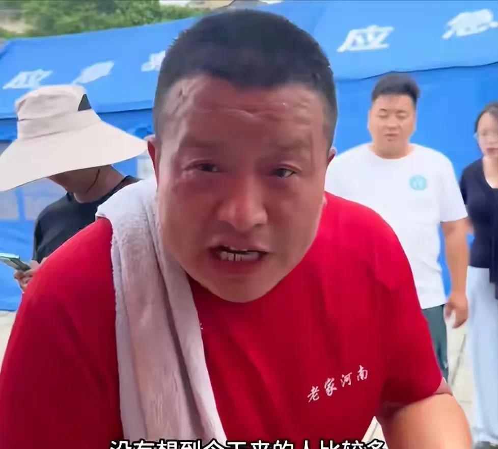 现在社会就是林子大了什么鸟都有，中国人口多了什么人也都有，自己没有本事，老是黑有
