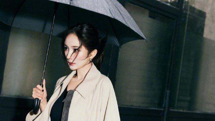 当AI测龄遇上杨幂生图：8次暴击验证‘大幂幂’不是形容词，是物理定律！