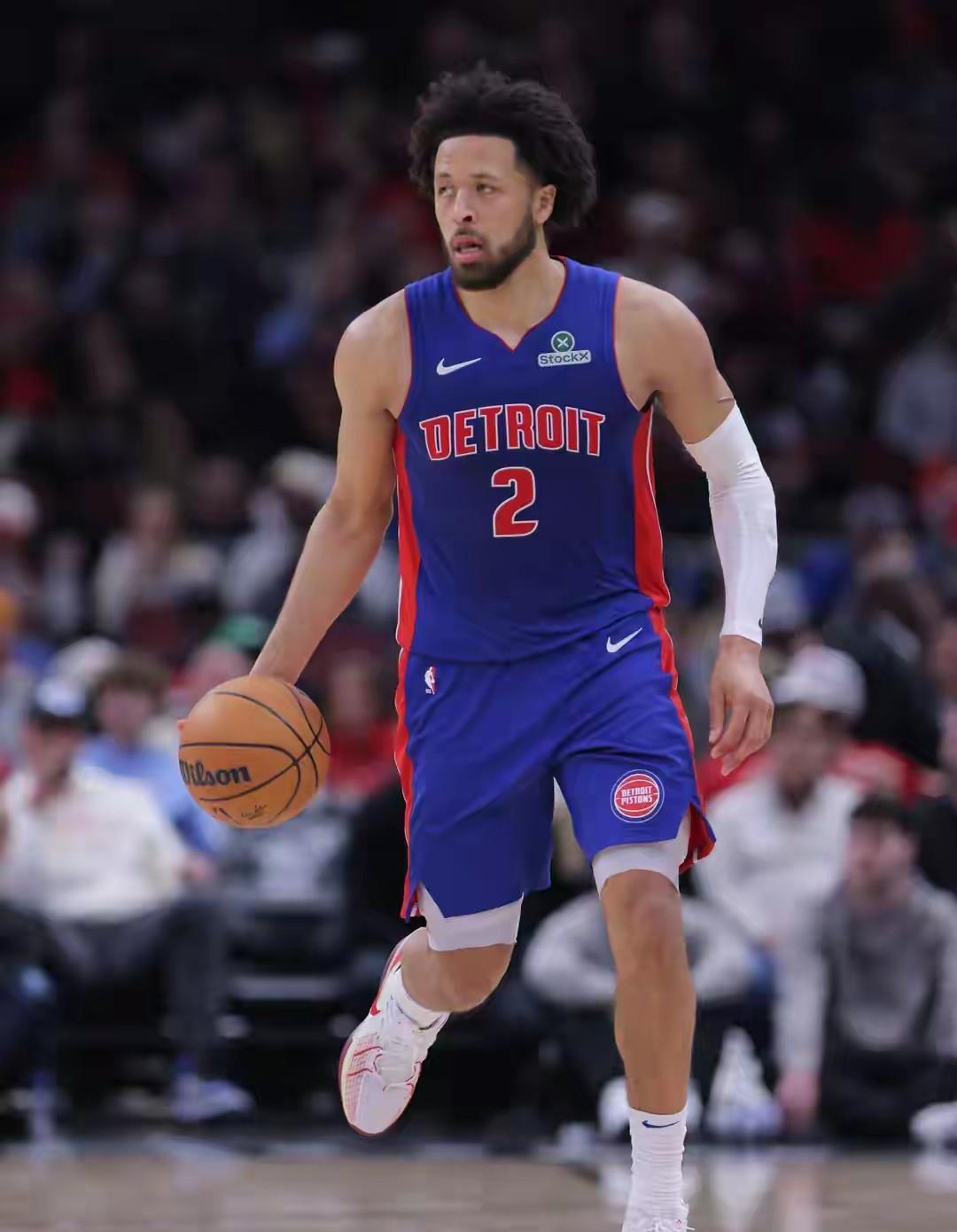 康宁汉姆越来越火箭哈登化，这样不一定能走远
在昨天活塞和奇才比赛中，康宁汉姆疯狂