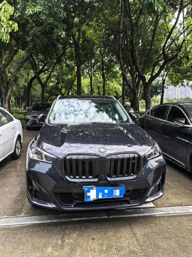 宝马x1油耗分享
我的是2.0T四缸发动机，匹配7速湿式双离合变速箱，2.0T车