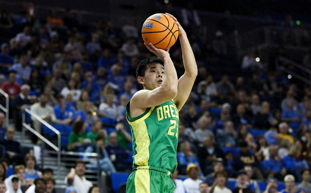 NCAA常规赛，俄勒冈大学82-91不敌冈萨加大学。
林葳本场再创得分新高，替补