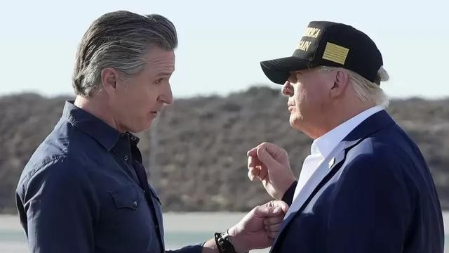 特朗普关税谬政，加剧美国社会撕裂：加州倒戈，起诉政府滥施关税