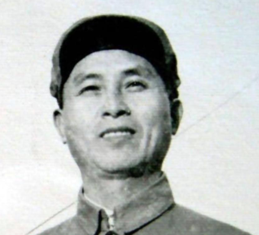 1941年，谢育才夫妇被捕，在狱中生下一个儿子。为逃出去，夫妻二人将儿子遗弃，越