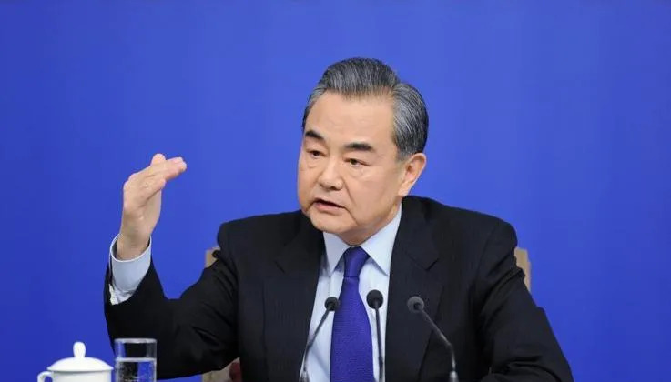 以伊冲突，中国劝架











天哪！中东又爆了，战火烧得人心惶惶，以