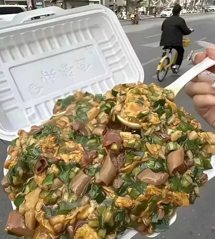 这是哪里的美食小吃？有人知道吗？
