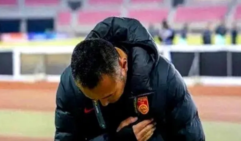 上村健一发长文告别了，他比谁都清楚，在中国这样一个环境里面，没有一点取得成功的机