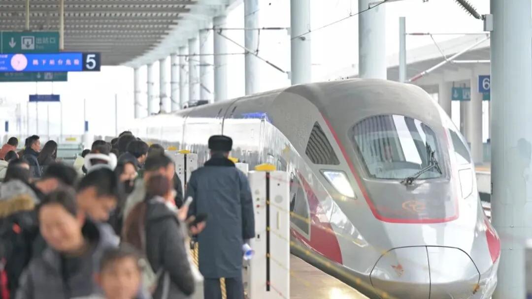 对平台“抢票谎言”，就该约谈和查办