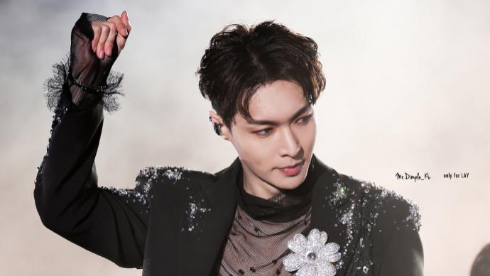 已经过去了7天，是谁还没被张艺兴的《大花轿》给硬控呢？