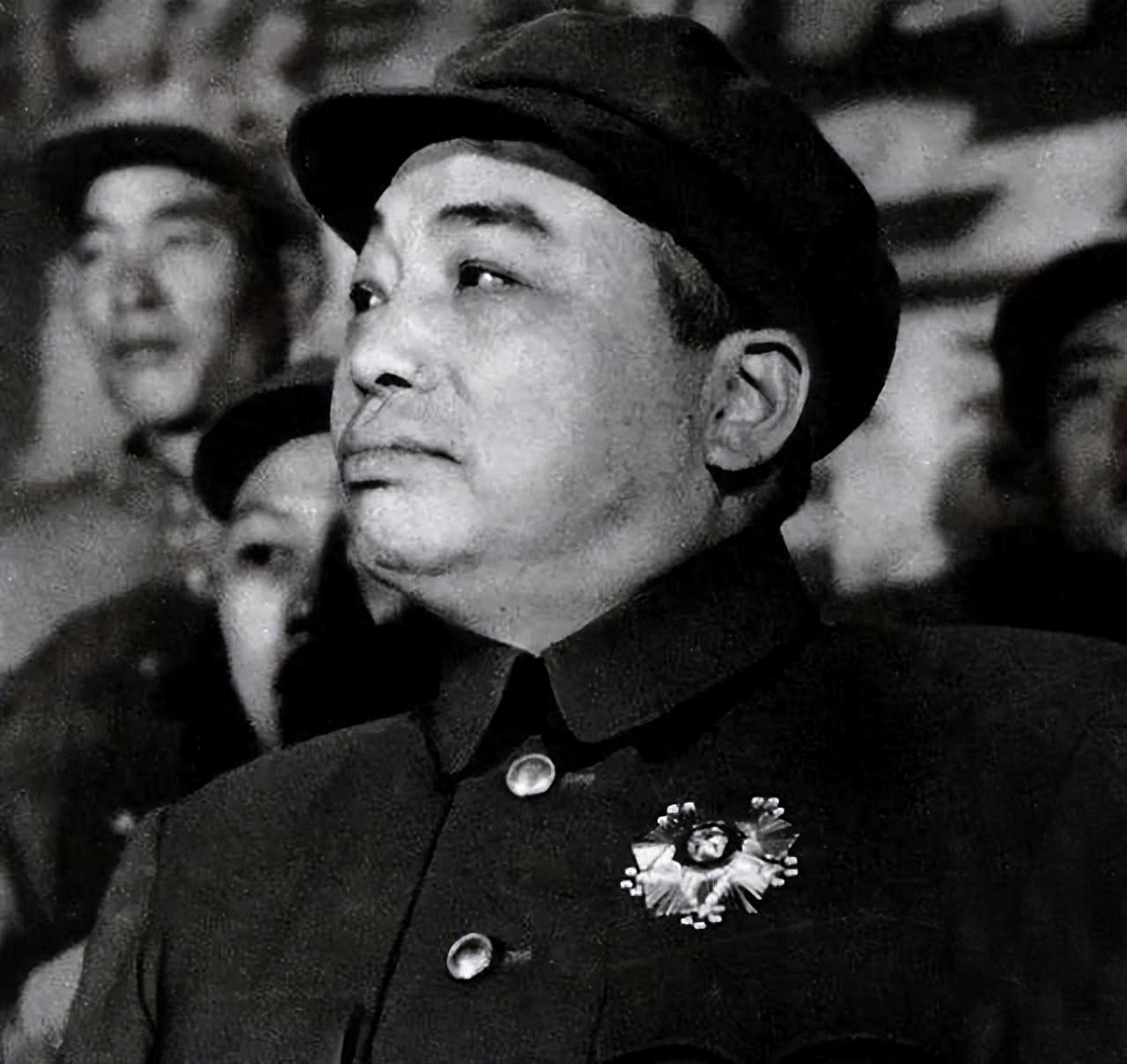 彭德怀在苏联访问时，全场观众起立，高呼“英雄”