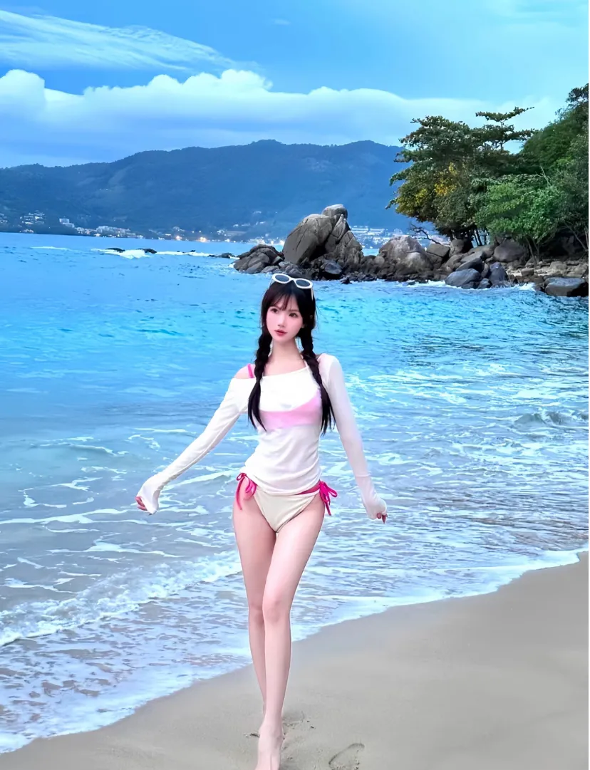 元气少女沙滩打卡，清新夏日穿搭