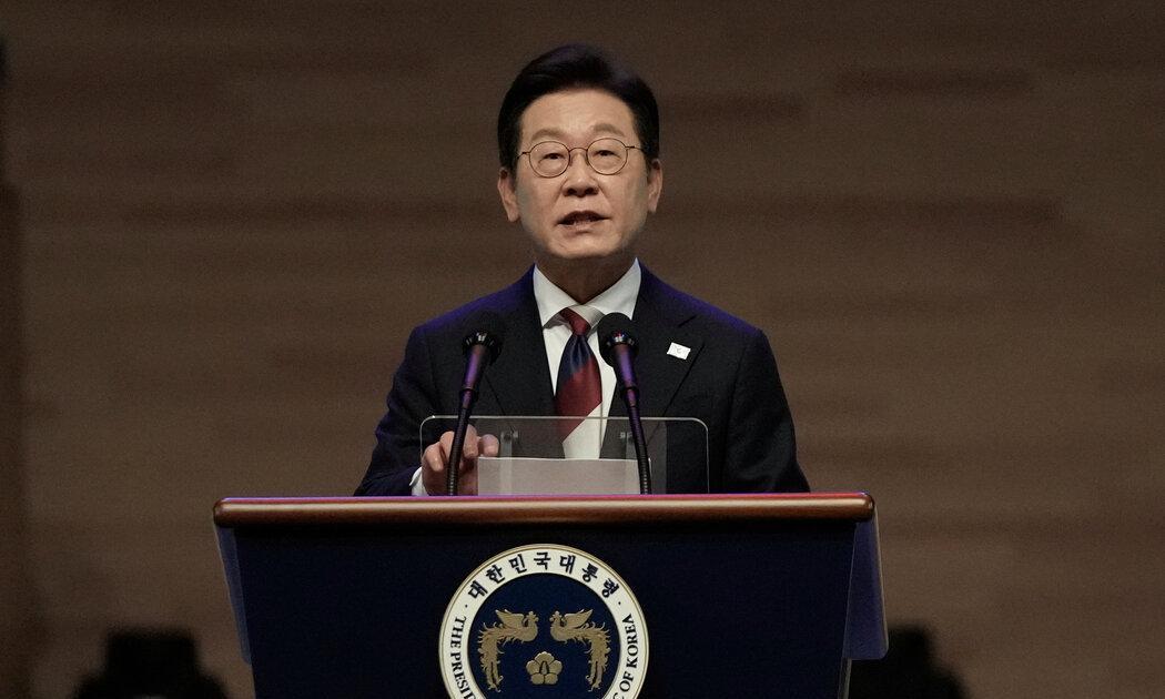 韩国总统李在明：韩国将脱离中国。
在飞往美国的专机上，他准备了一份献给盟友的激昂