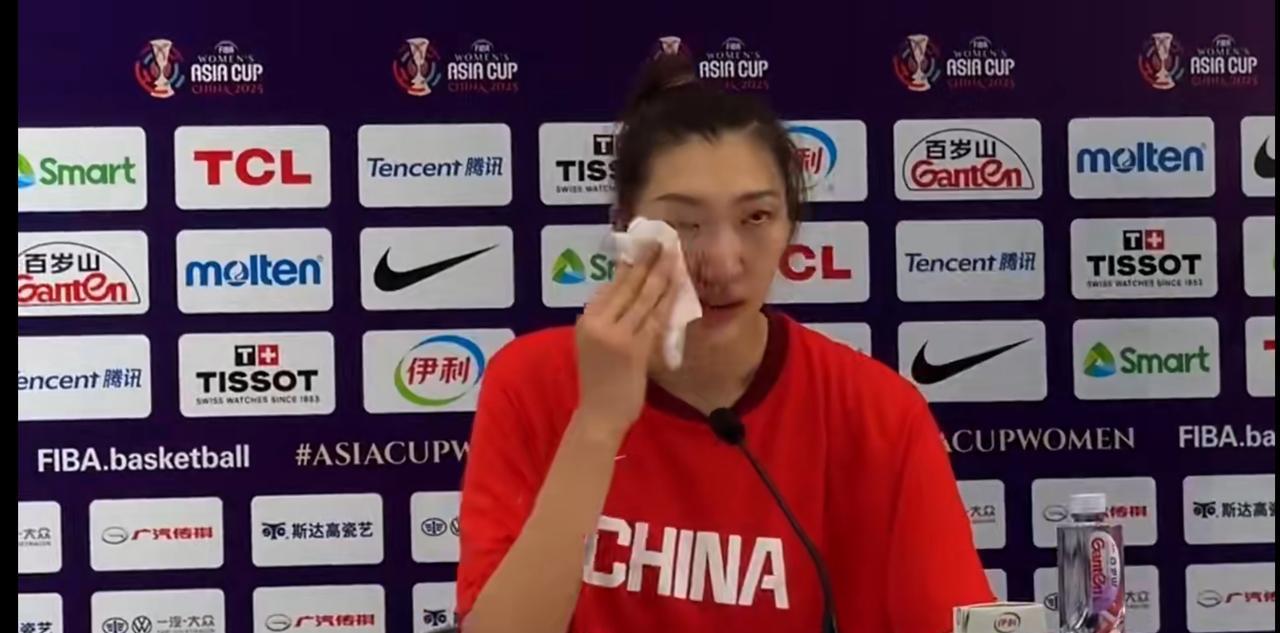         昨晚女篮亚洲杯半决赛，中国队负于日本、止步半决赛。赛后中国女篮核