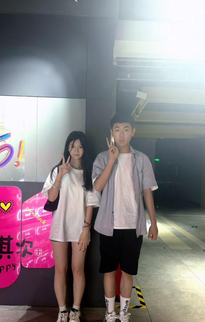 可以的，子恒居然有两副面孔工。