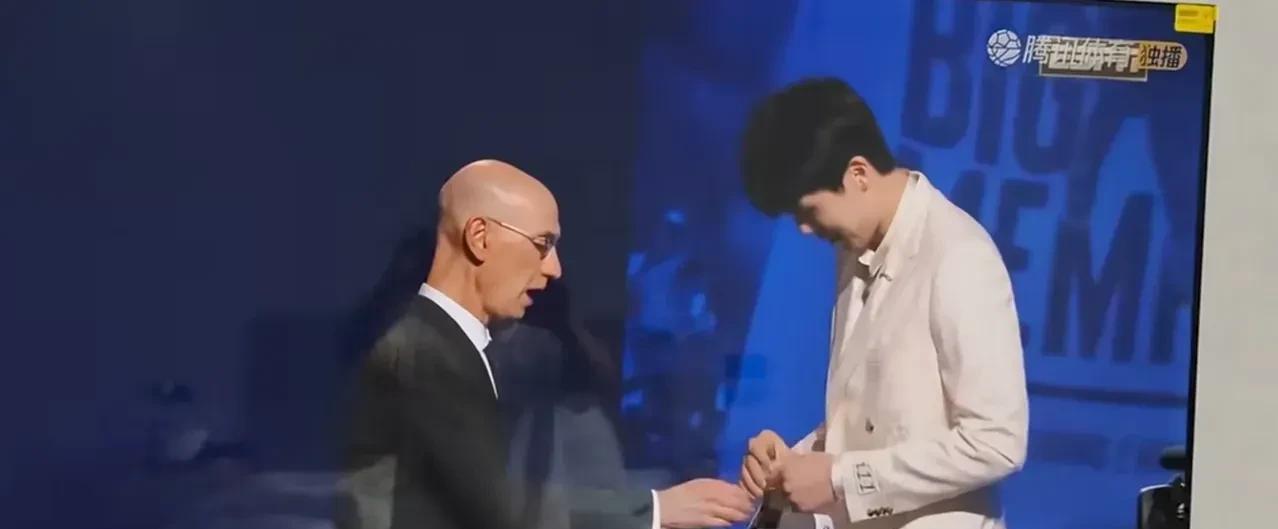 作为国内篮球运动员，进入NBA和WNBA哪个难度更大？
我们现在可以自豪的说，女