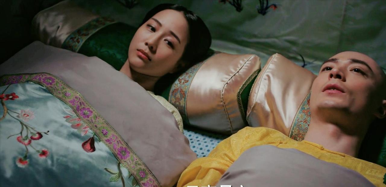1792年除夕夜，81岁的乾隆传召79岁的愉妃侍 寝。太监蒙了，以为听错了。低声