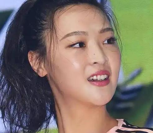 2018年，“排球女神”惠若琪如愿嫁给了“北大才子”杨臻博，但是婚后两年，两人却